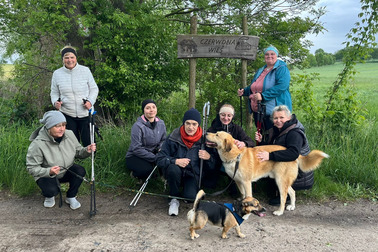 Nordic walking łączy pokolenia – Jurkowo maszeruje razem!